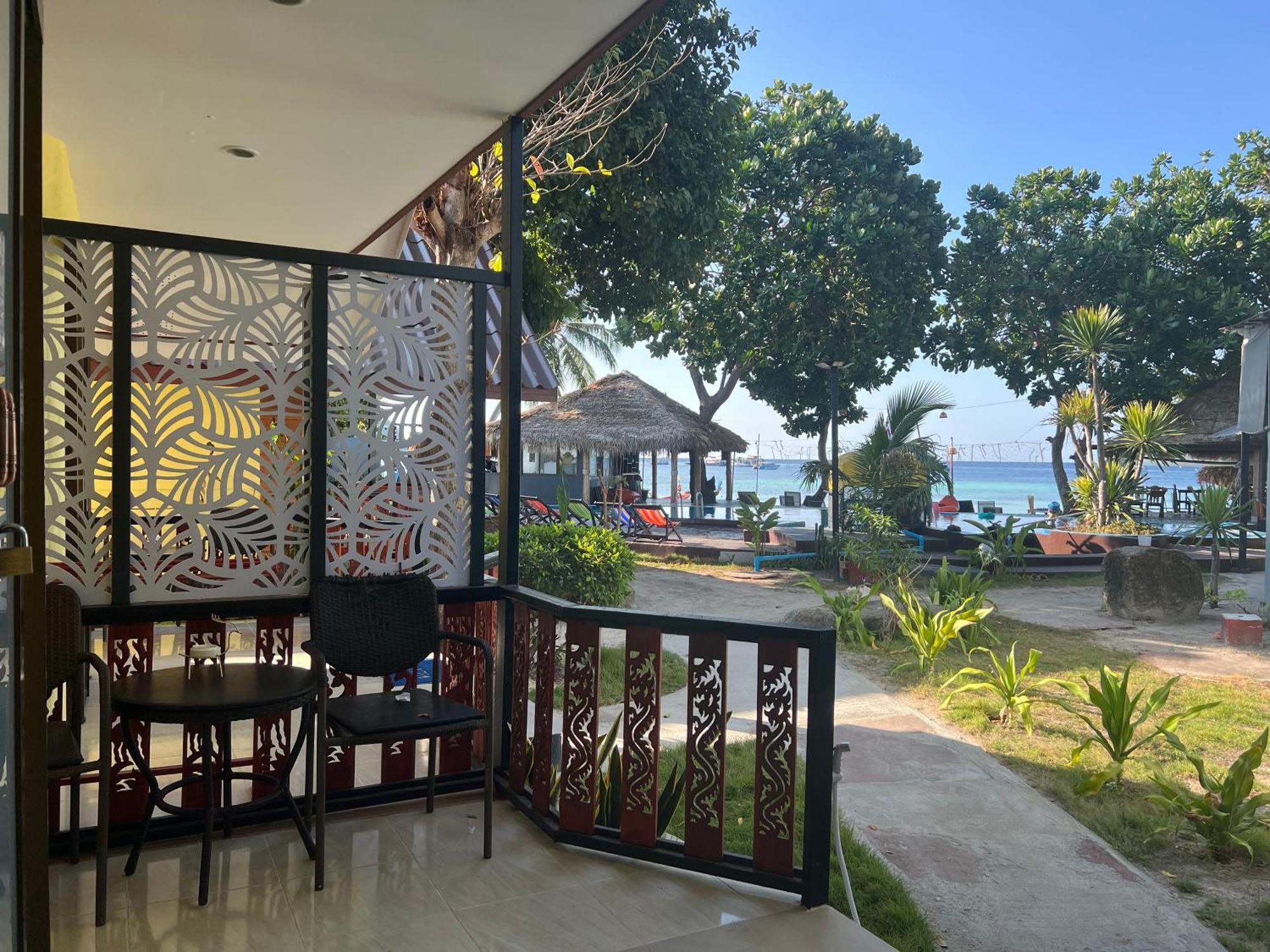 Dong Talay Lipe Beach Resort Екстериор снимка
